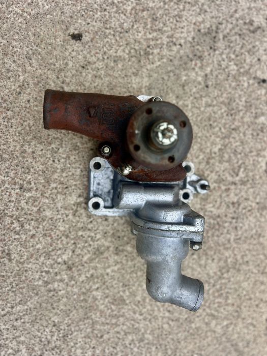 Помпа  Волга 2401 УАЗ 469 452  СССР