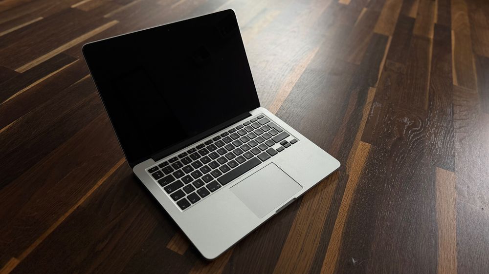 MacBook Pro Early 2015 i5 128 gb A1502