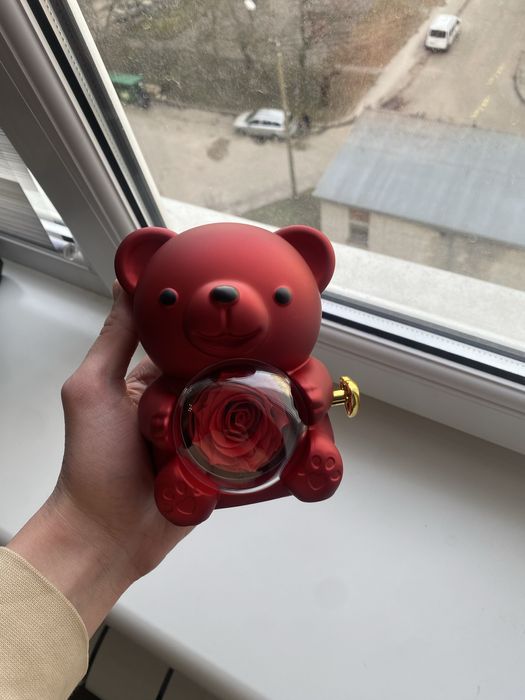 Ведмедик з обертовою трояндою