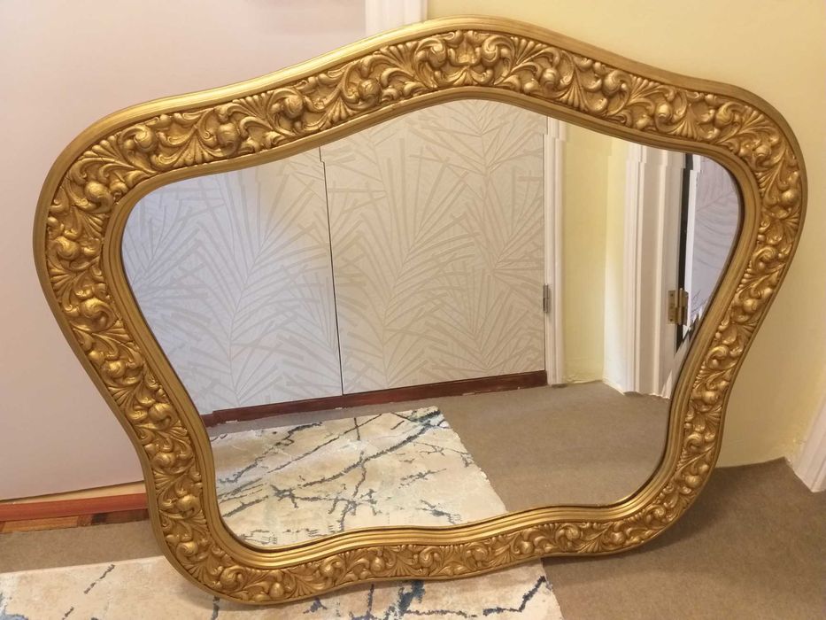 Grande espelho de parede madeira talha e gesso dourado
