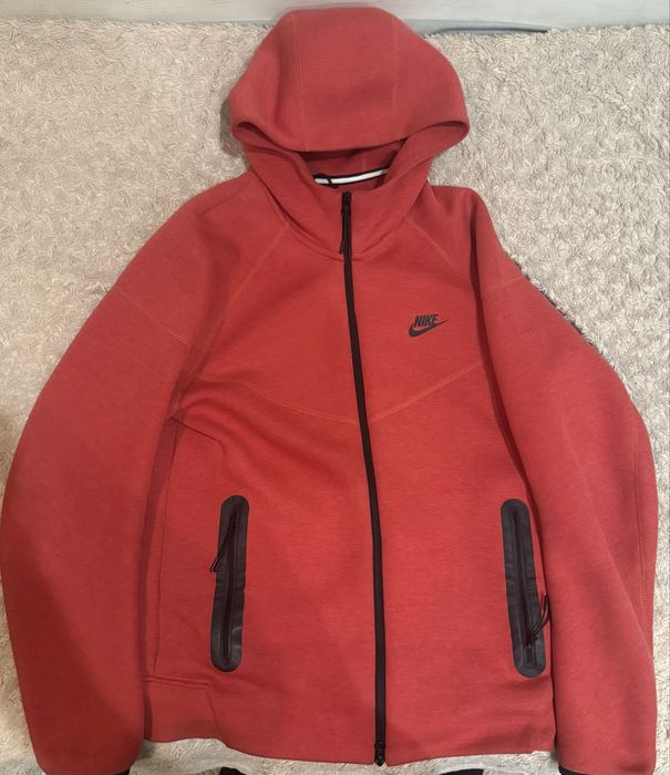 Nike Tech Fleece Red original m стан 10/10