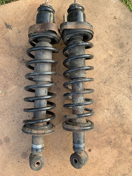 Амартизаторы стойки Лансер 9