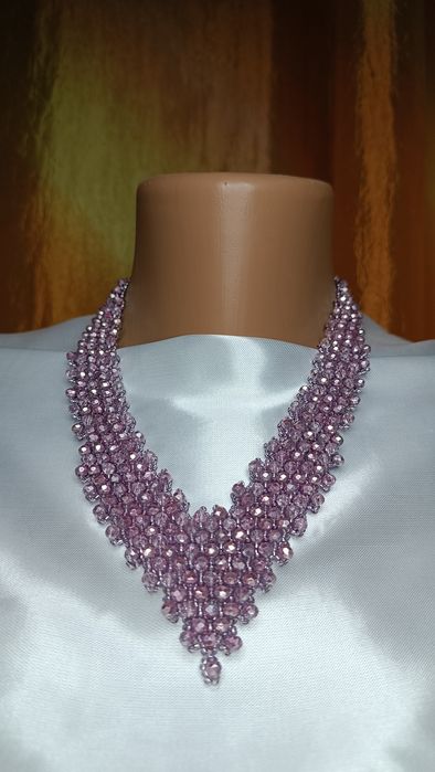 Кольє з кришталевих намистин