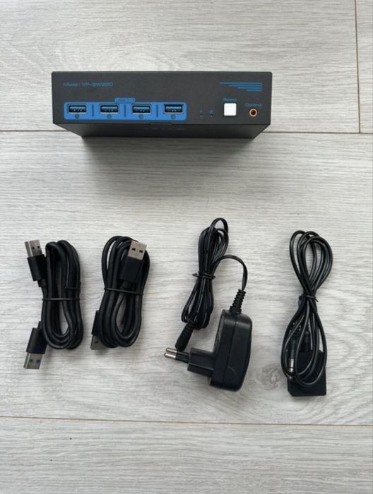 Przełącznik KVM Dla 2 Komputerów Udostępnia 2 Monitory