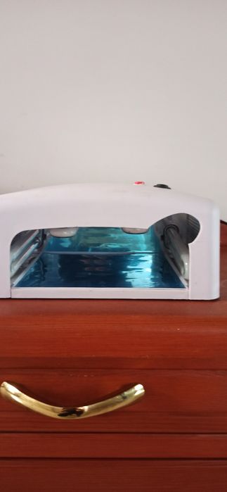 Lampa UV do paznokci
