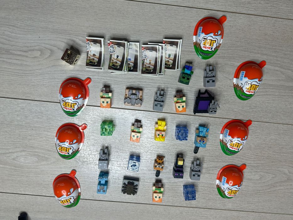 фігурки Kinder Joy Minecraft 2026