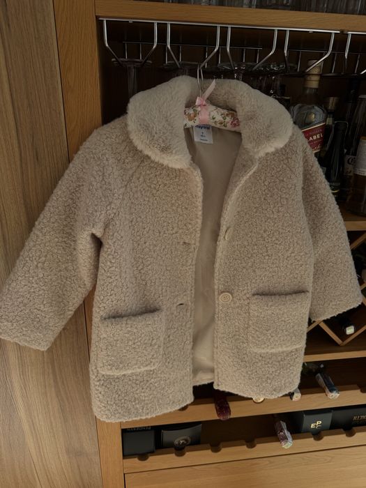 Продам теплое пальто Mayoral