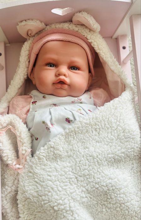 Bebe reborn menina