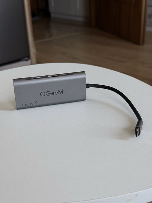 Rozdzielacz hub USB-C QGeeM HDMI 4k czytnik kart SD