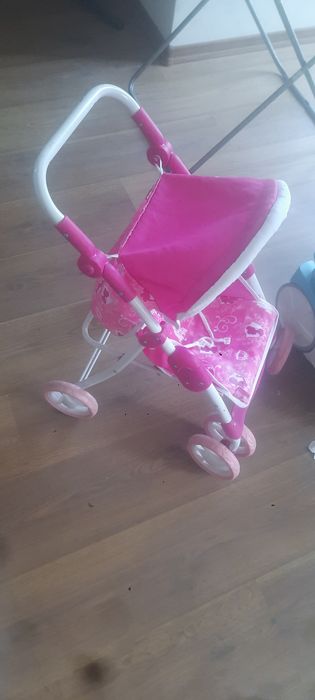 Игрушечная коляска