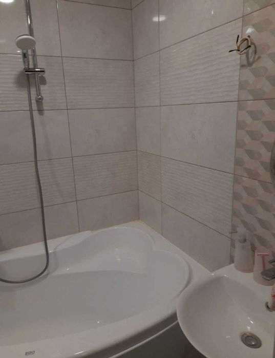 Продам 2к.кв по ул.Деревянко, р-н Павловое Поле