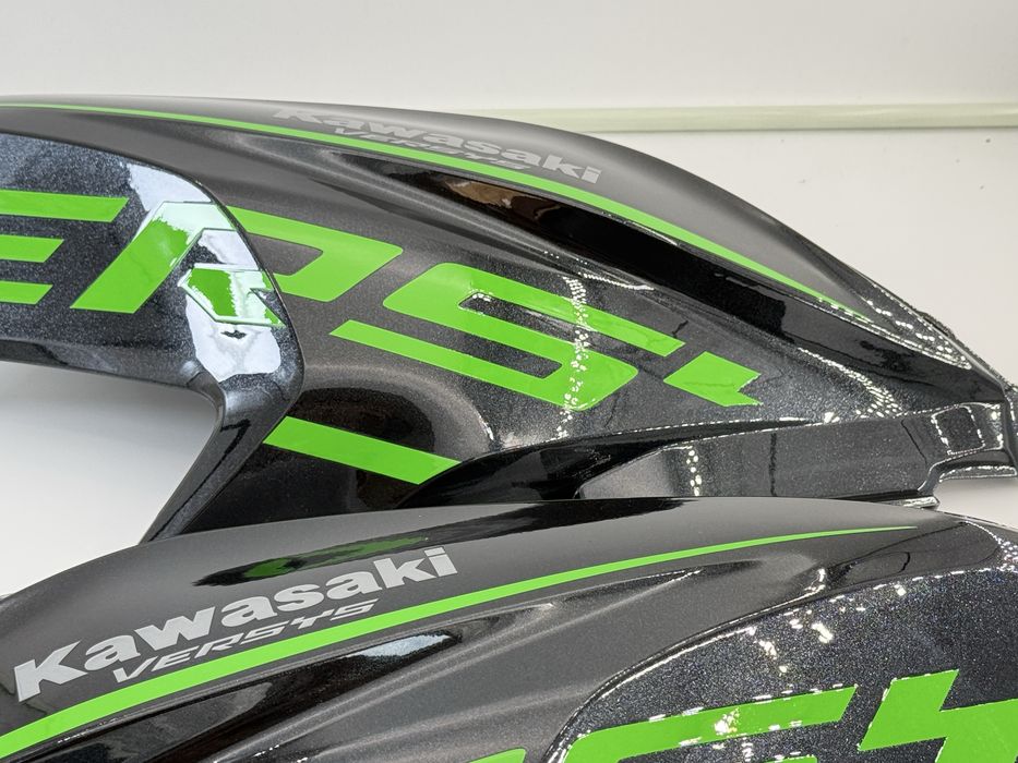 Kawasaki versys 650 bok boczek owiewka L P