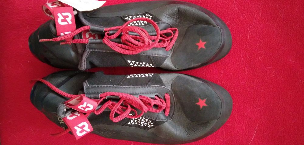 Buty wspinaczkowe Rock Pillars-VIBRAM XSC--Top Gun rozm.43-Nowe !!!