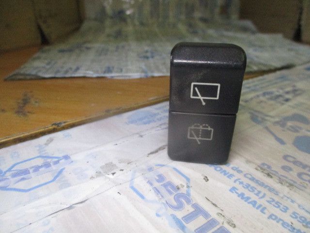 Comando / botão / interruptor multifunções HYUNDAI Accent II Sedan (LC
