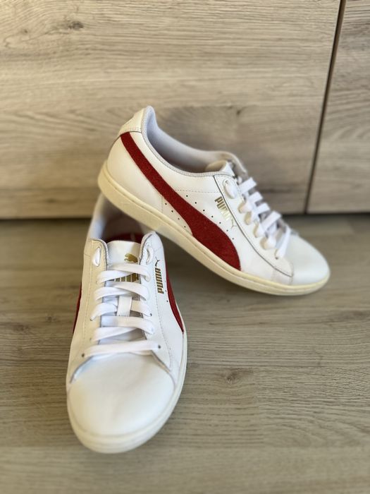 Женские кроссовки Puma 37