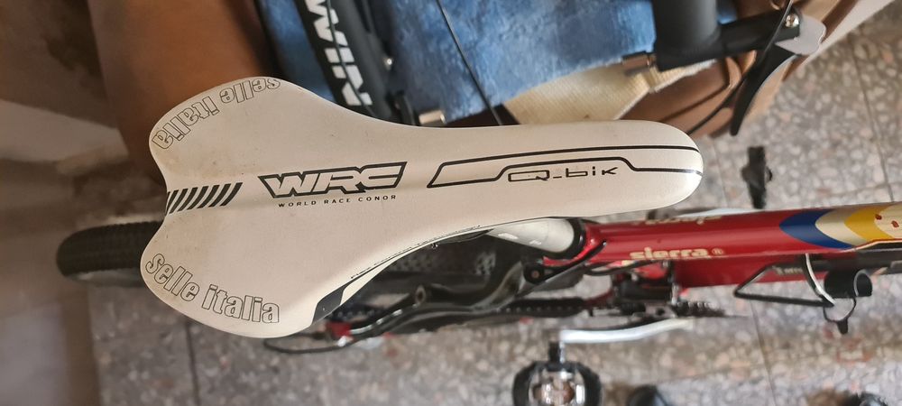 Bicicleta usada BH com escoria em carbono