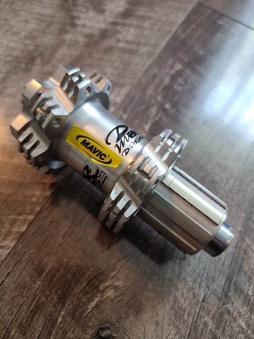 Piasta Mavic DeeMaxx 135x12mm
