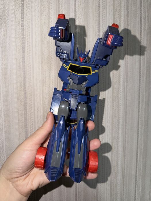 Трансформер машинка Веном