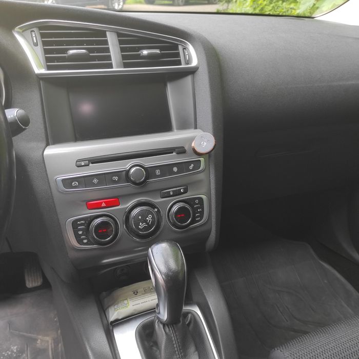 Автомобіль Citroen C4