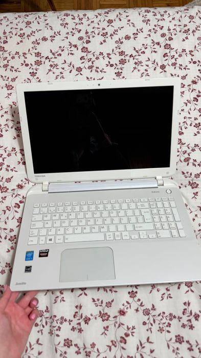 Portátil Toshiba Satellite L50-B-2FT
