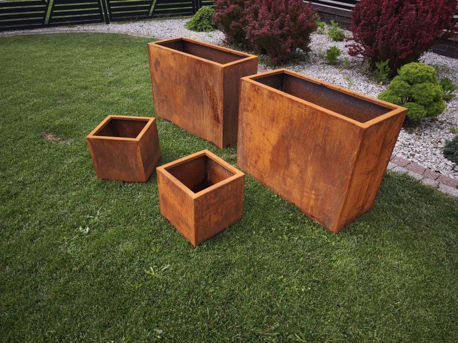 Donice z stali corten, donice ogrodowe, metalowe, podwyższone grządki