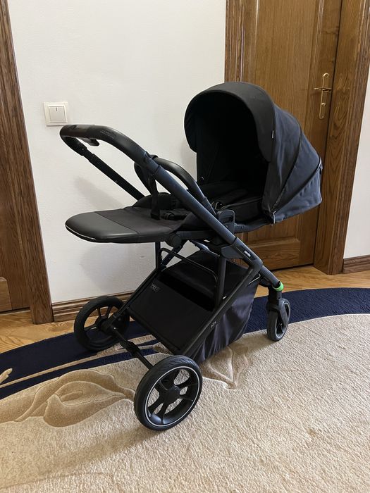 Коляска прогулянкова