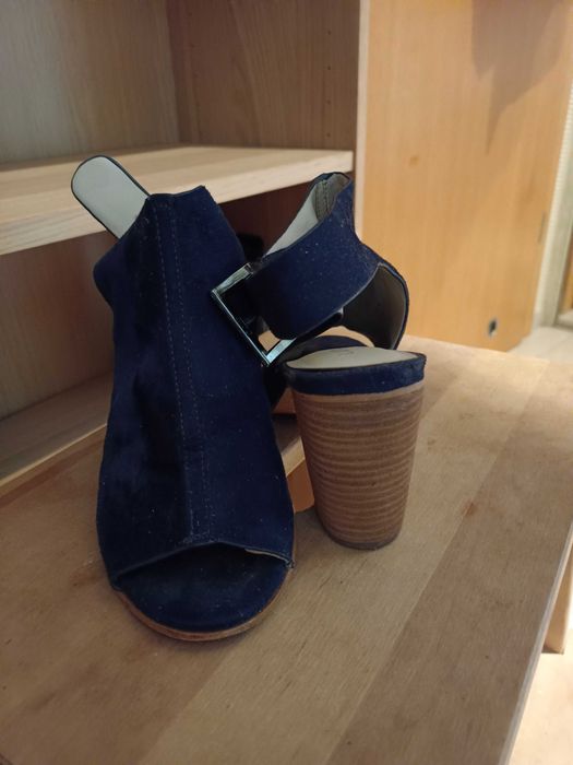 Wygodne sandały na obcasie, 3,5