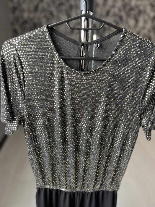 Комбінезон в паєтках з брюками