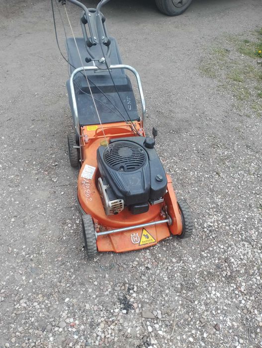 Kosiarka spalinowa HUSQVARNA VC 48 SE Silnik B&S 5 KM przedni napęd