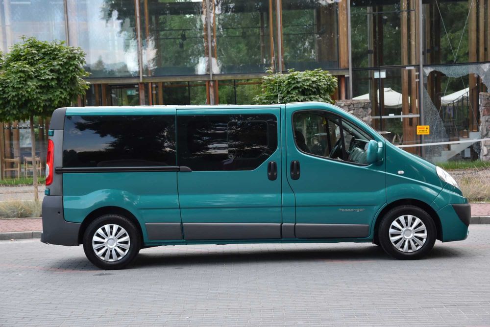 Wynajem Busów osobowych 8 i 9 osób Wypożyczalnia samochodów Sopmar