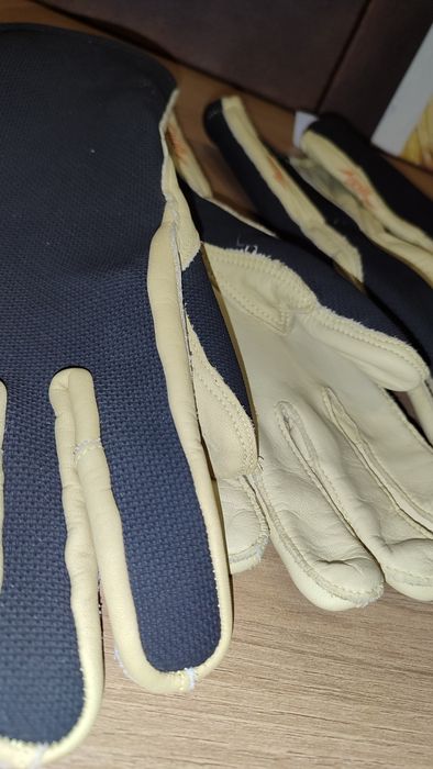 Перчатки защитные электрика