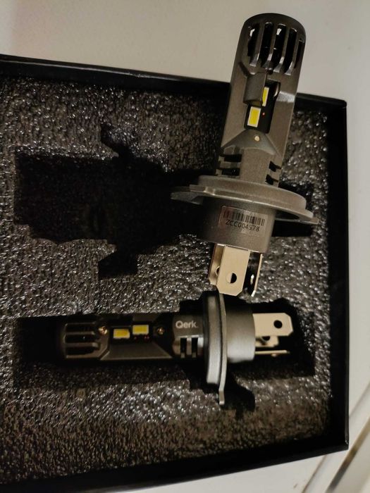 żarówka retrofit LED H4 firmy Qerk