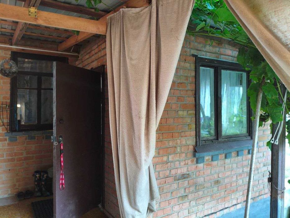 Дача для постійного проживання або відпочинку у Фастові.