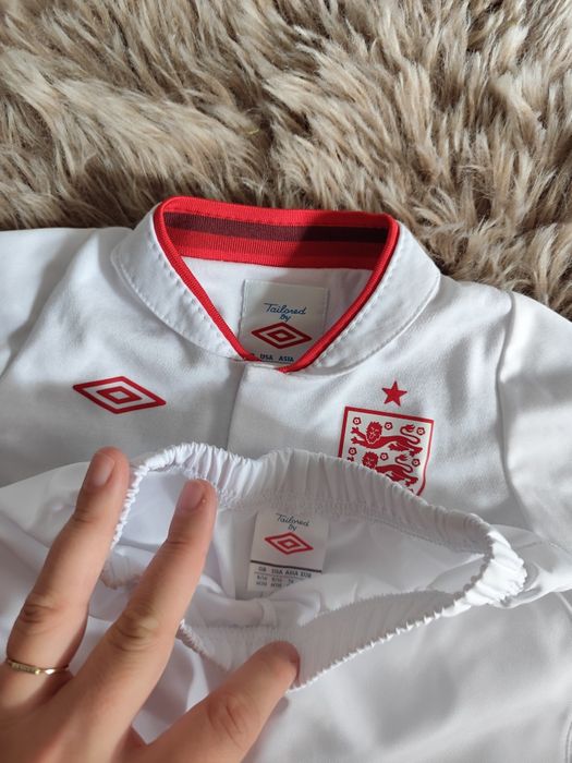 Balo czerwony komplet bluzka + spodenki r.74