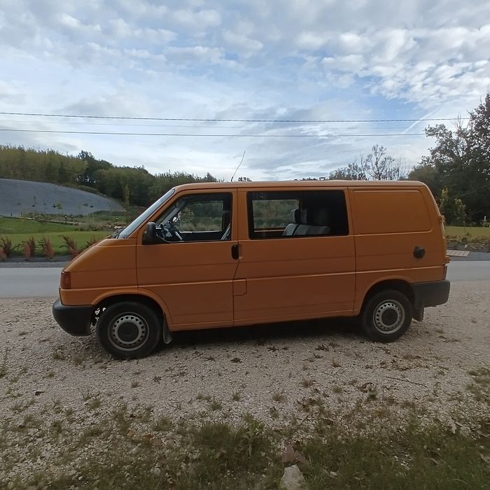 Volkswagen VW transporter T4 silnik 2.5 TDI 2001r klimatyzacja  5osobowy bus brygadowka Doka van kamper minivan  budowlanka T5  Multiivan