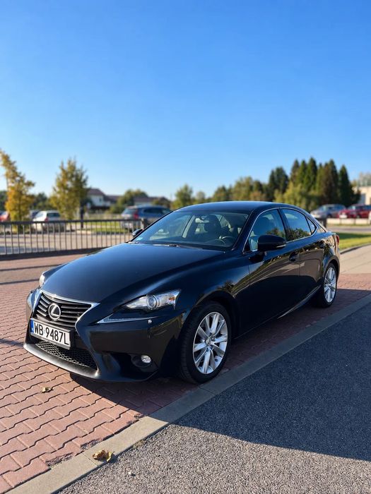 Lexus IS