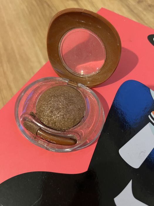 Cień do powiek marki Pupa