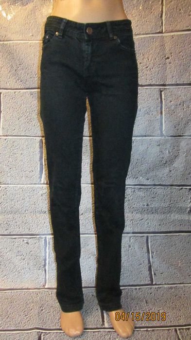Чорні джинси жіночі вузькі женские черные джинсы штаны брюки узкие