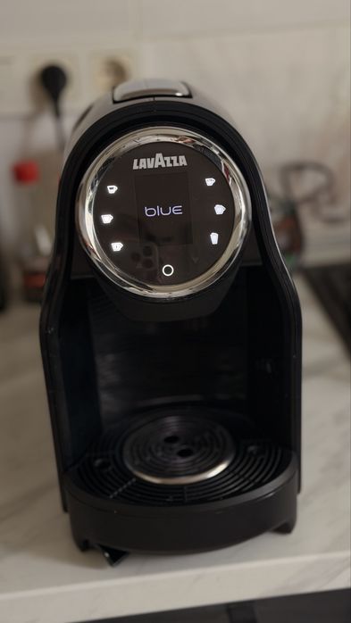 Кавоварка Lavazza BLUE Clasyyi Milk LB 1200