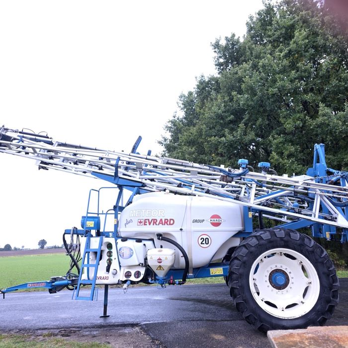 Opryskiwacz Hardi Evrard Meteor 2800l 28/27/24m. Skrętny dyszel