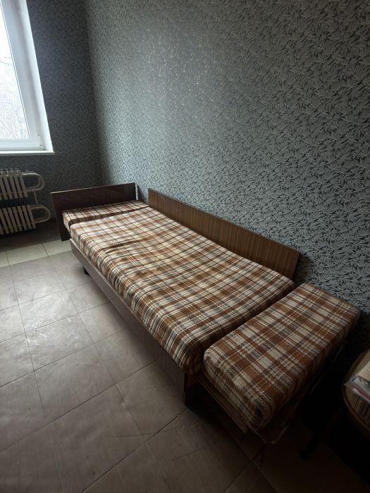 Отдам даром пианино , шкаф , стенку, кухня, кровать  , диван