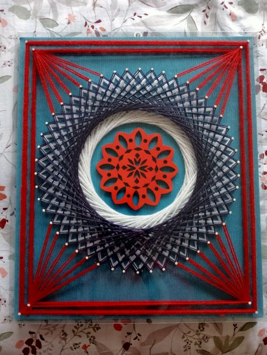 Quadros "String Art"434369416481351681