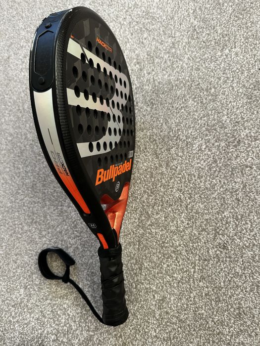 Raquete de Padel Bullpadel usada – Bom estado