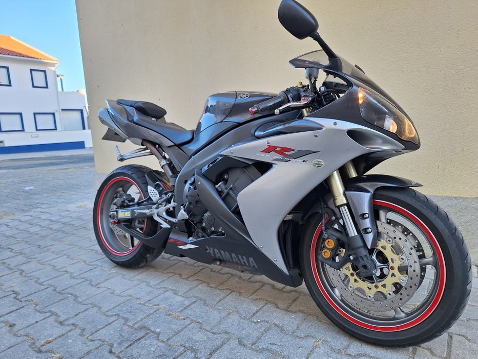 Yamaha YZF  R1 2004