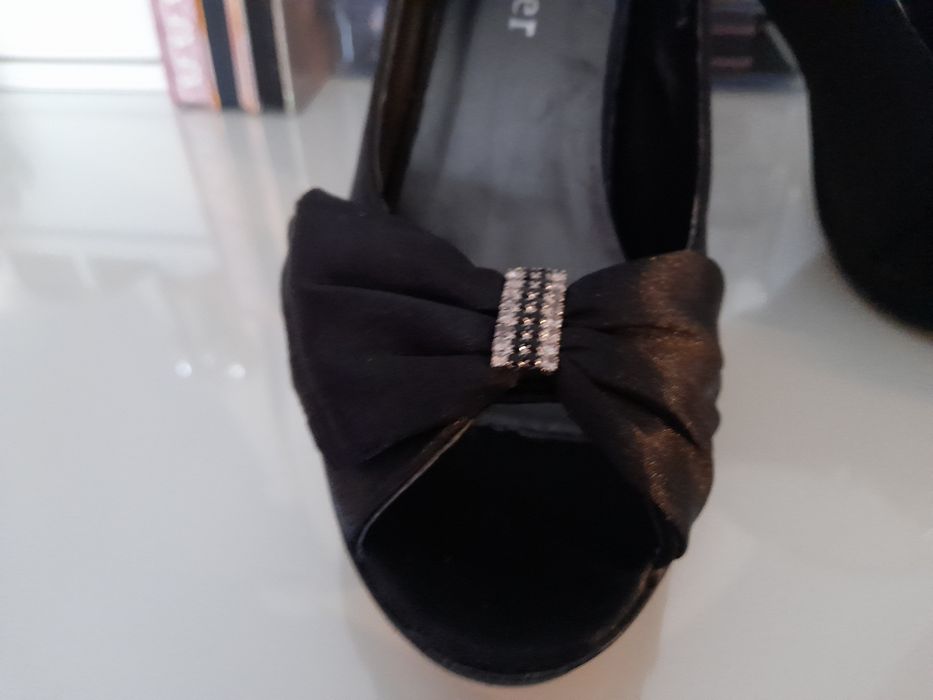 Czółenka rozmiar 37