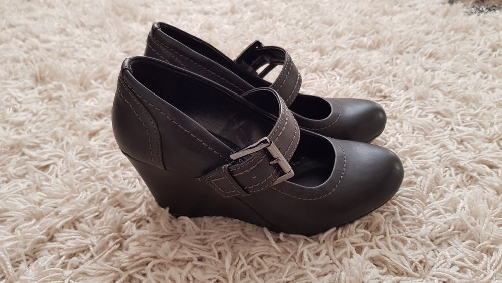 Туфли на танкетке Graceland