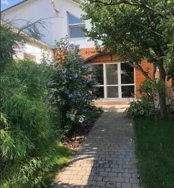 Півбудинку на Таращанському масиві