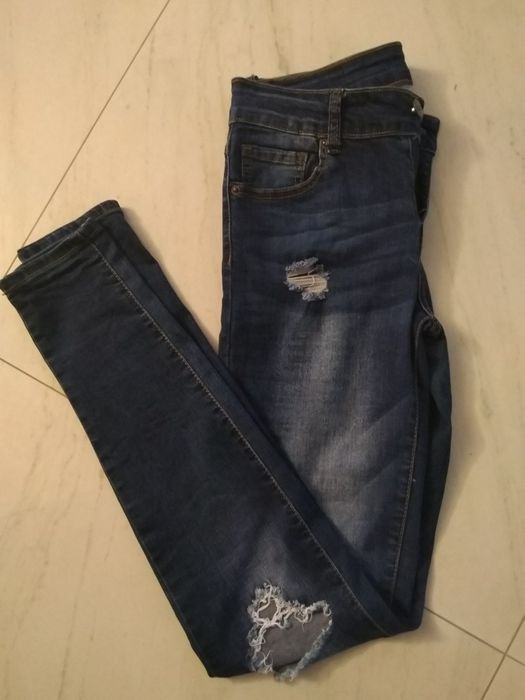Jeansy  38 Amisu
