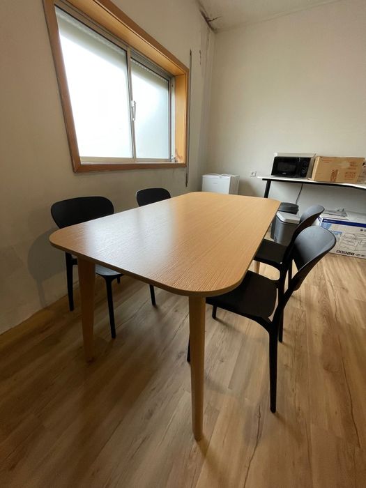 Mesa de Refeição+ 4 Cadeiras