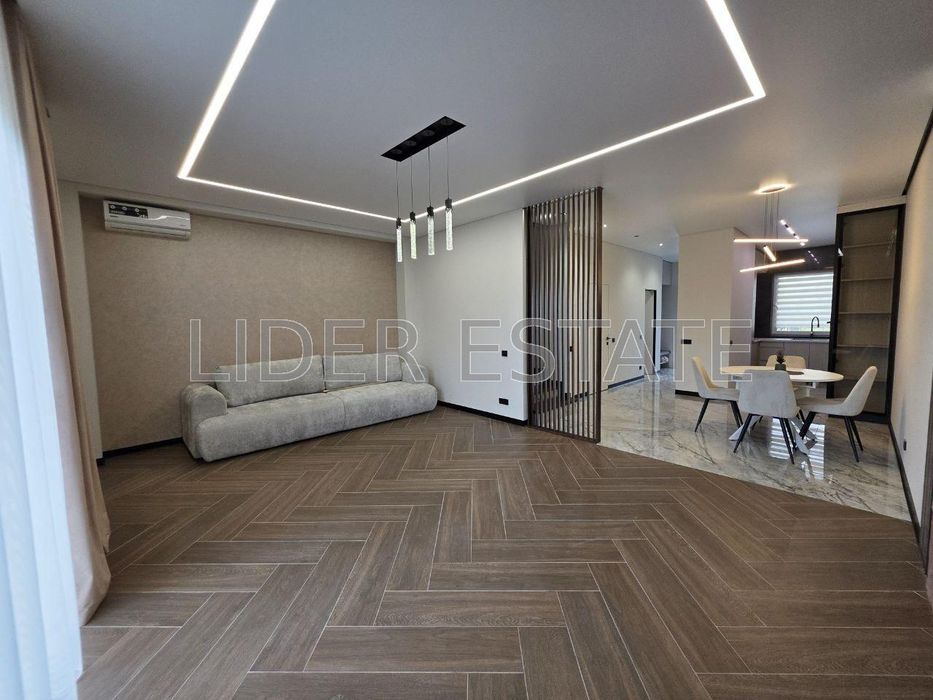Продаж таунхауса в Ужгороді: 4 кімнати, 130 м², 2 сотки!
